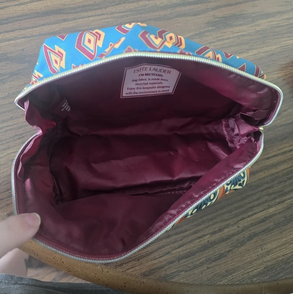 Estee Lauder | Cosmetic Bag